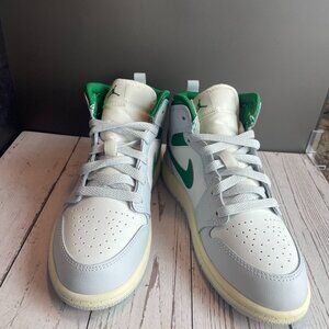 JORDAN 1 MID (PS) 2.5Y